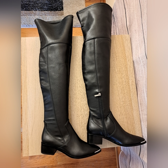 Marc Fisher LTD Women's Noemi Over-The-Knee Boot - Picture 6 of 9